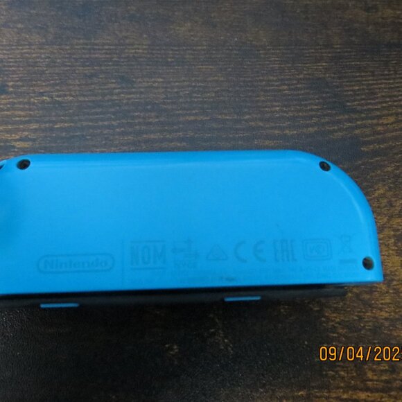 Nintendo Switch Set of Joy Cons READ DESCRIPTION FOR PARTS - Picture 6 of 9